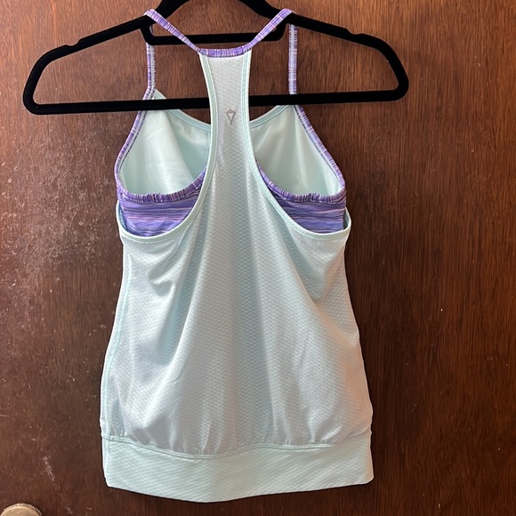 Ivivva workout tank. Size 12 - Picture 6 of 6